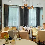 Montcalm Mayfair, Autograph Collection 